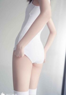 AV白丝女教师自慰喷水一区二区_4K免费在线播放